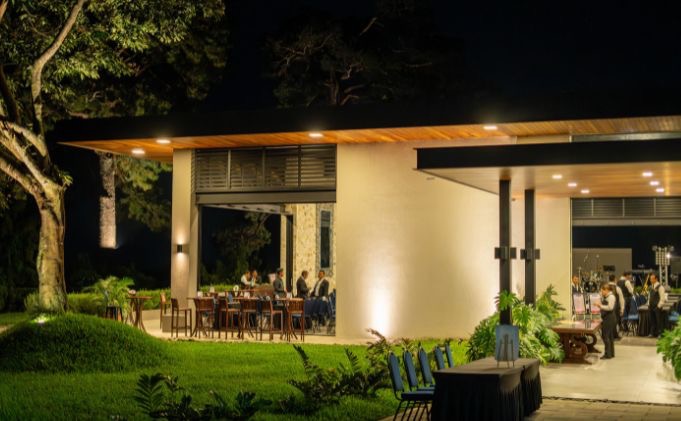 Eventos entre la naturaleza del volcán de San Salvador