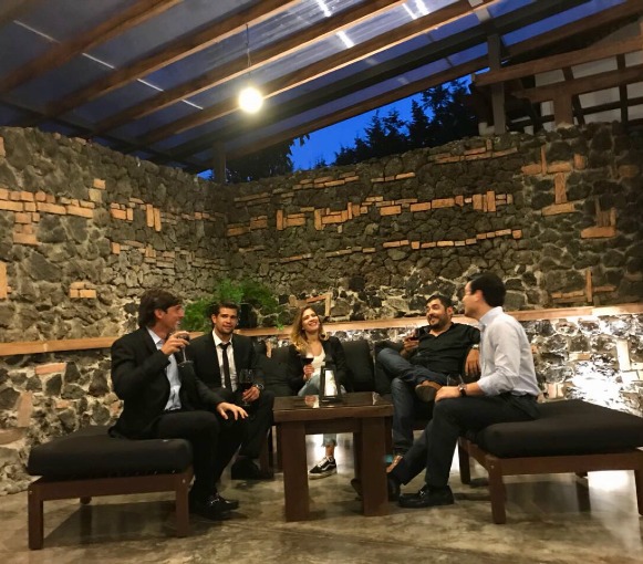 REUNIÓN DE NEGOCIOS